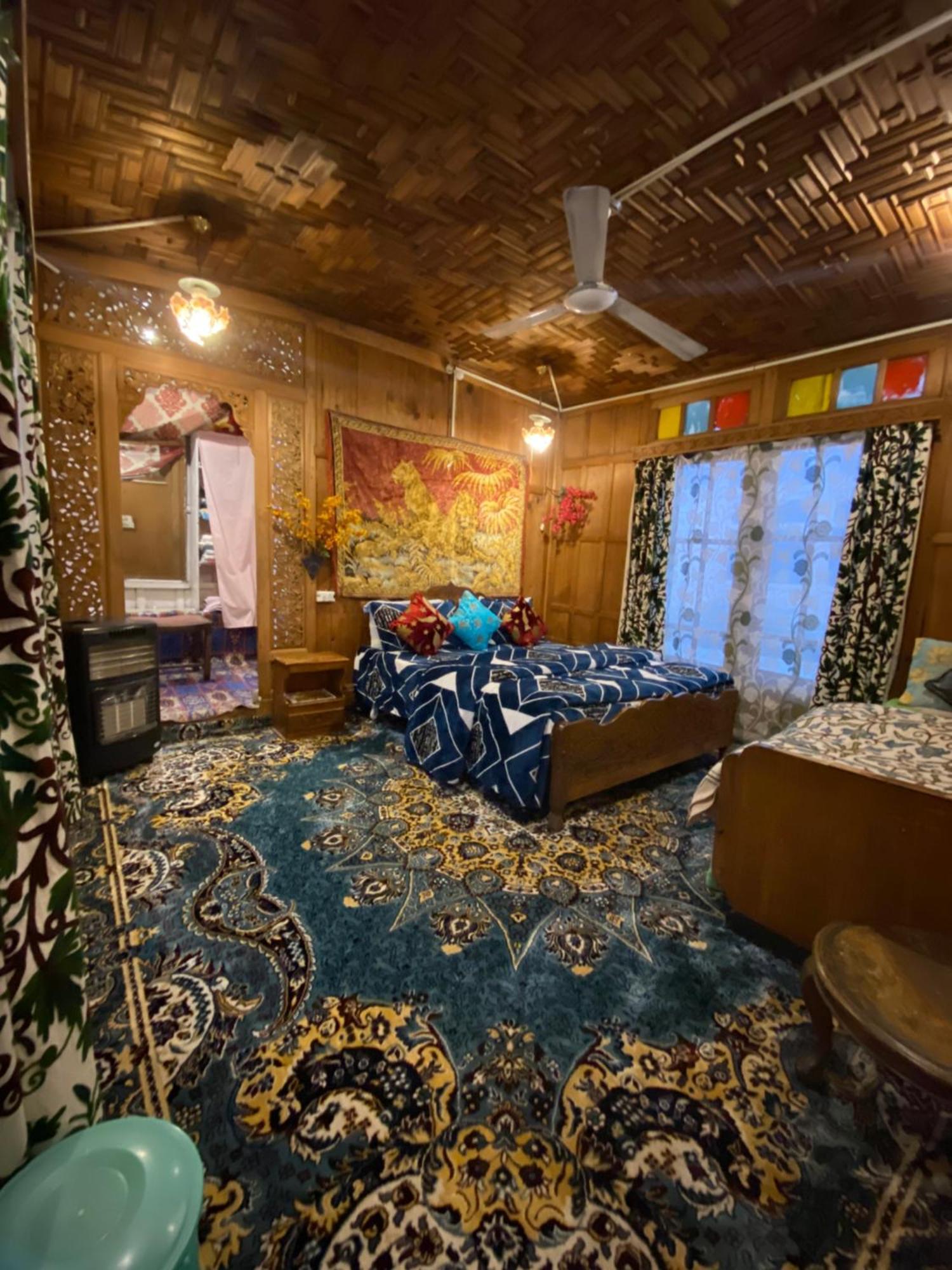 Lake Palace Group Of House Boats Srīnagar 外观 照片