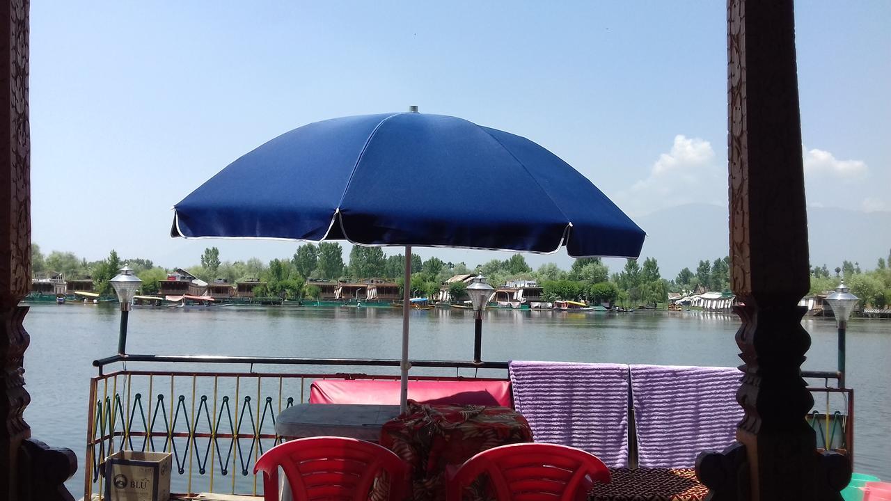 Lake Palace Group Of House Boats Srīnagar 外观 照片