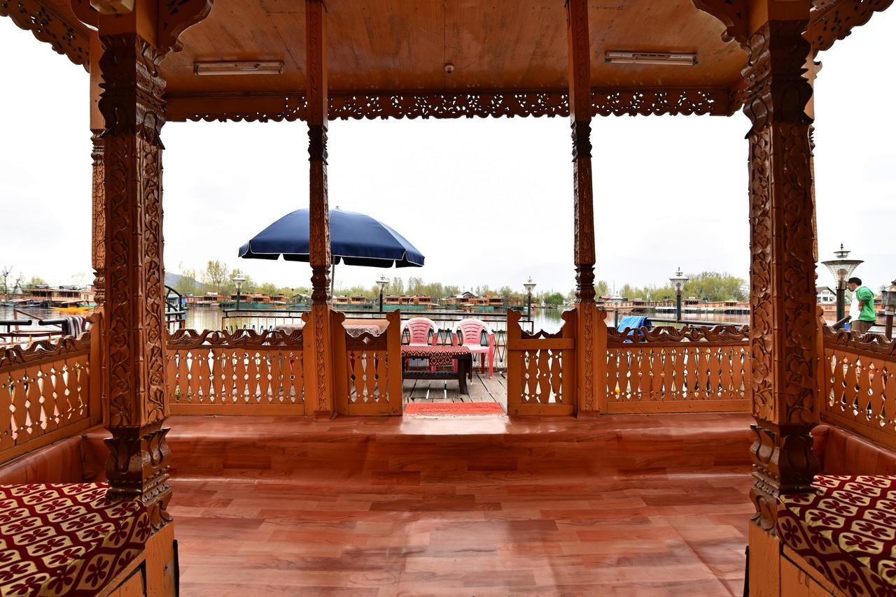 Lake Palace Group Of House Boats Srīnagar 外观 照片