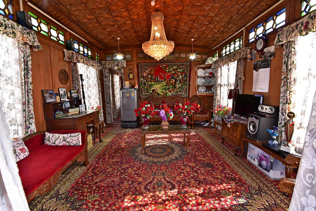 Lake Palace Group Of House Boats Srīnagar 外观 照片